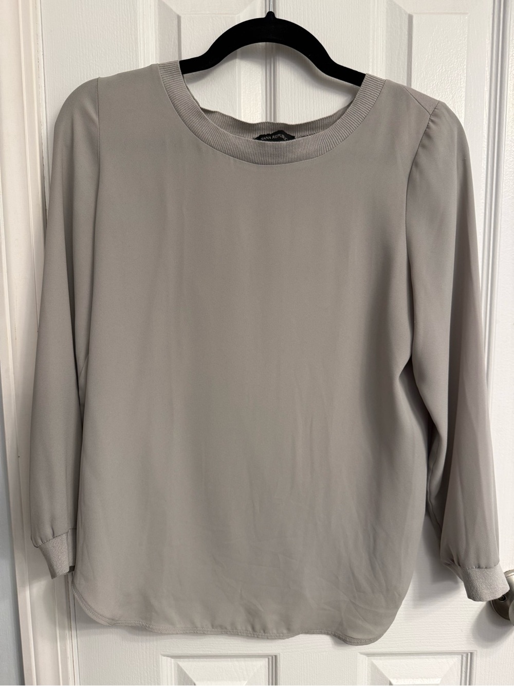 Banana Republic Light Gray Crewneck Blouse